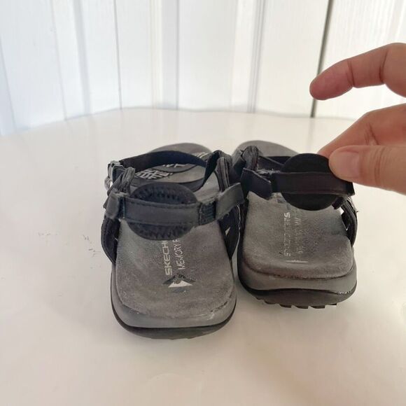 Skechers Reggae Slim Strappy Memory Foam Cushioned Criss Cross Sandals - Picture 9 of 11